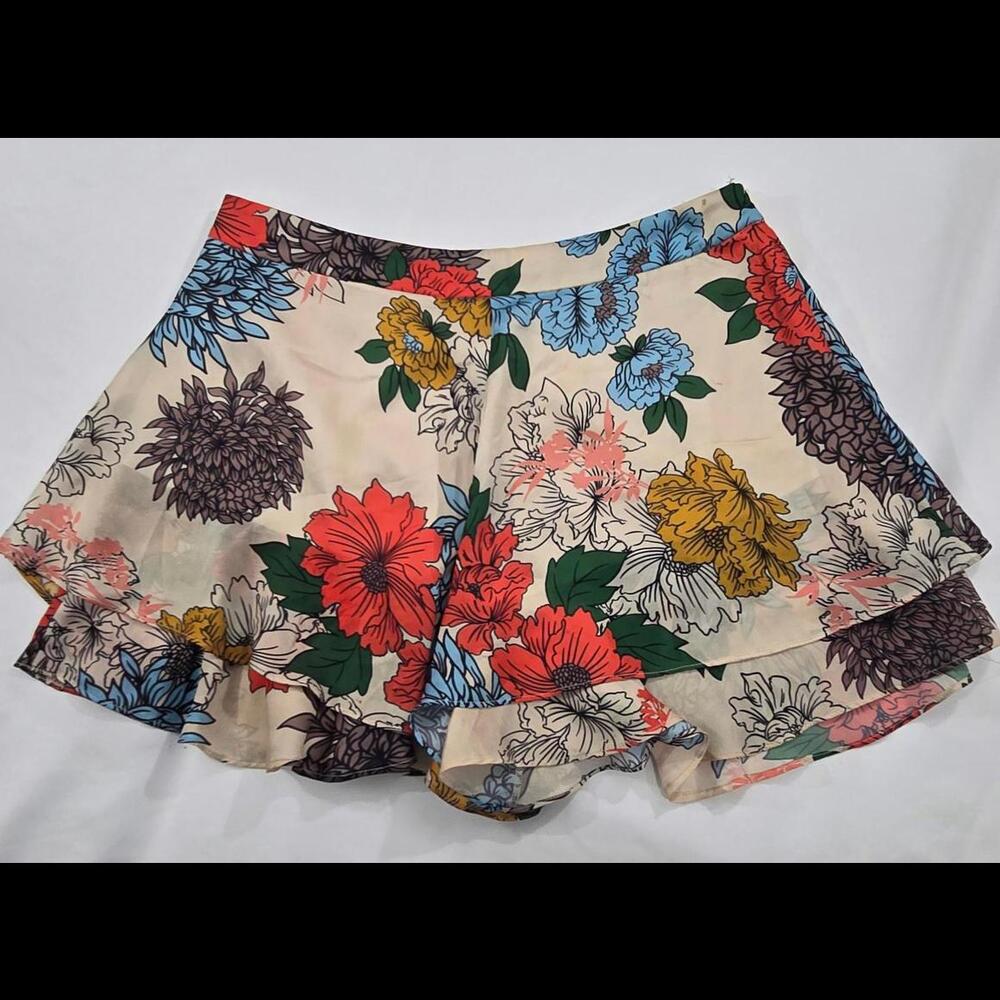Paper Crane Floral Print Ruffled Shorts Satin Size Large Boho Vibrant Summer